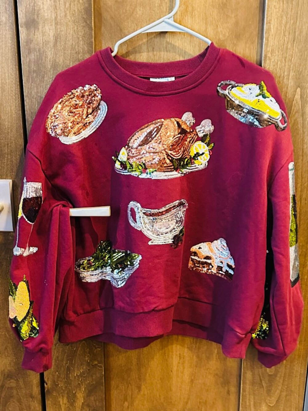 QUEEN OF SPARKLES THANKSGIVING BURGUNDY SWEATSHIRT SMALL/ MEDIUM